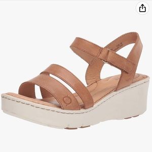 BORN Pawnee Sandal ❤️ New Size 9